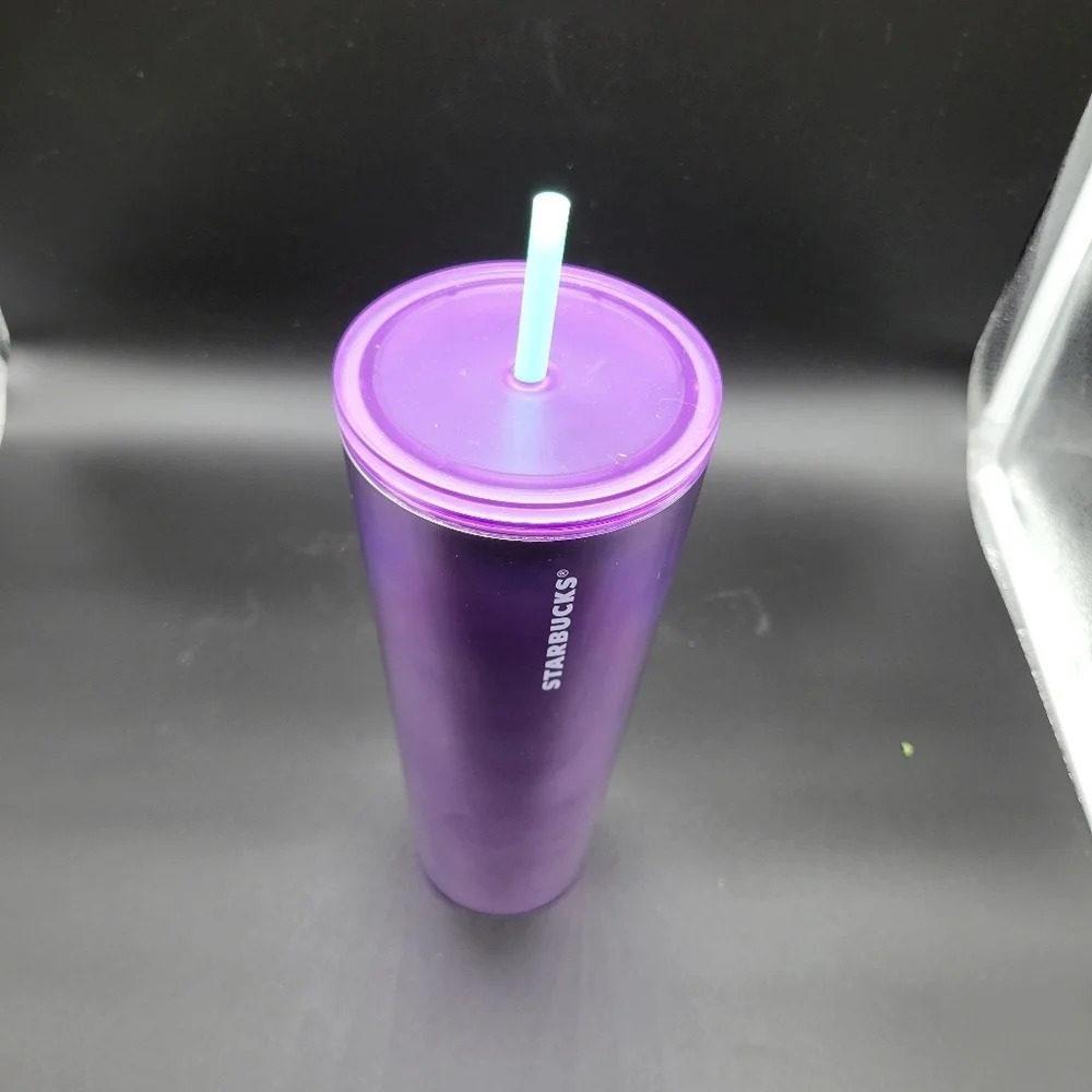 New Starbucks 2022 Summer Acrylic Fame Grape Purple Venti Tumbler 24oz Cup
